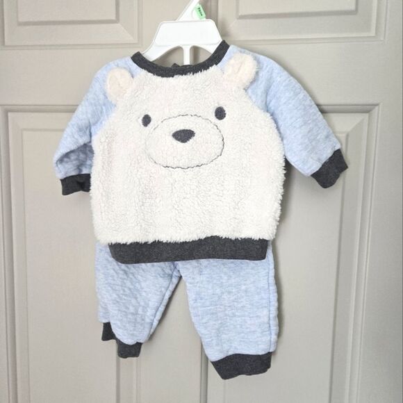 2/$15 Little me set size 6 m - Picture 1 of 4